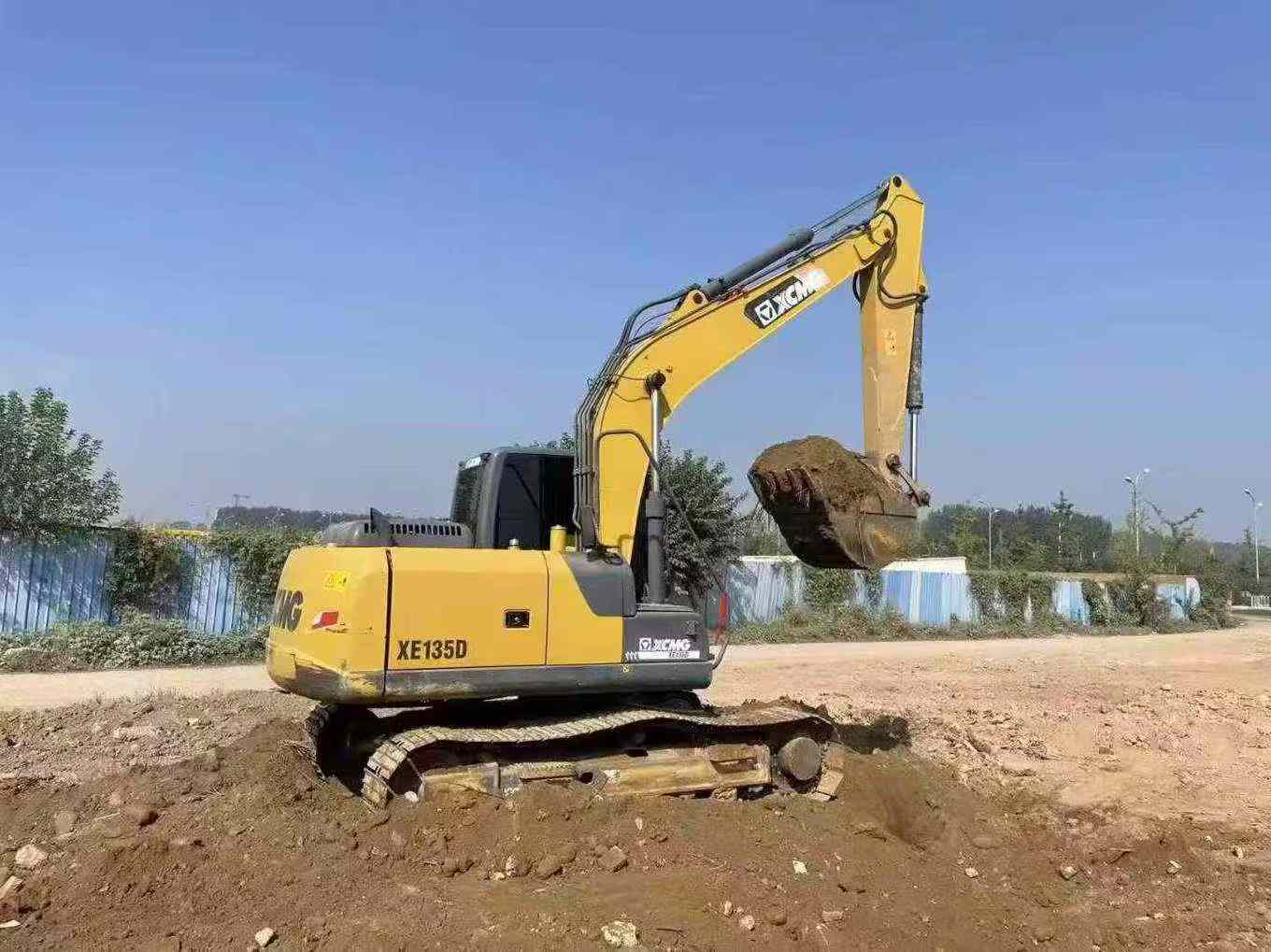 Used XCMG XE135D Excavator 2021 Model / 4