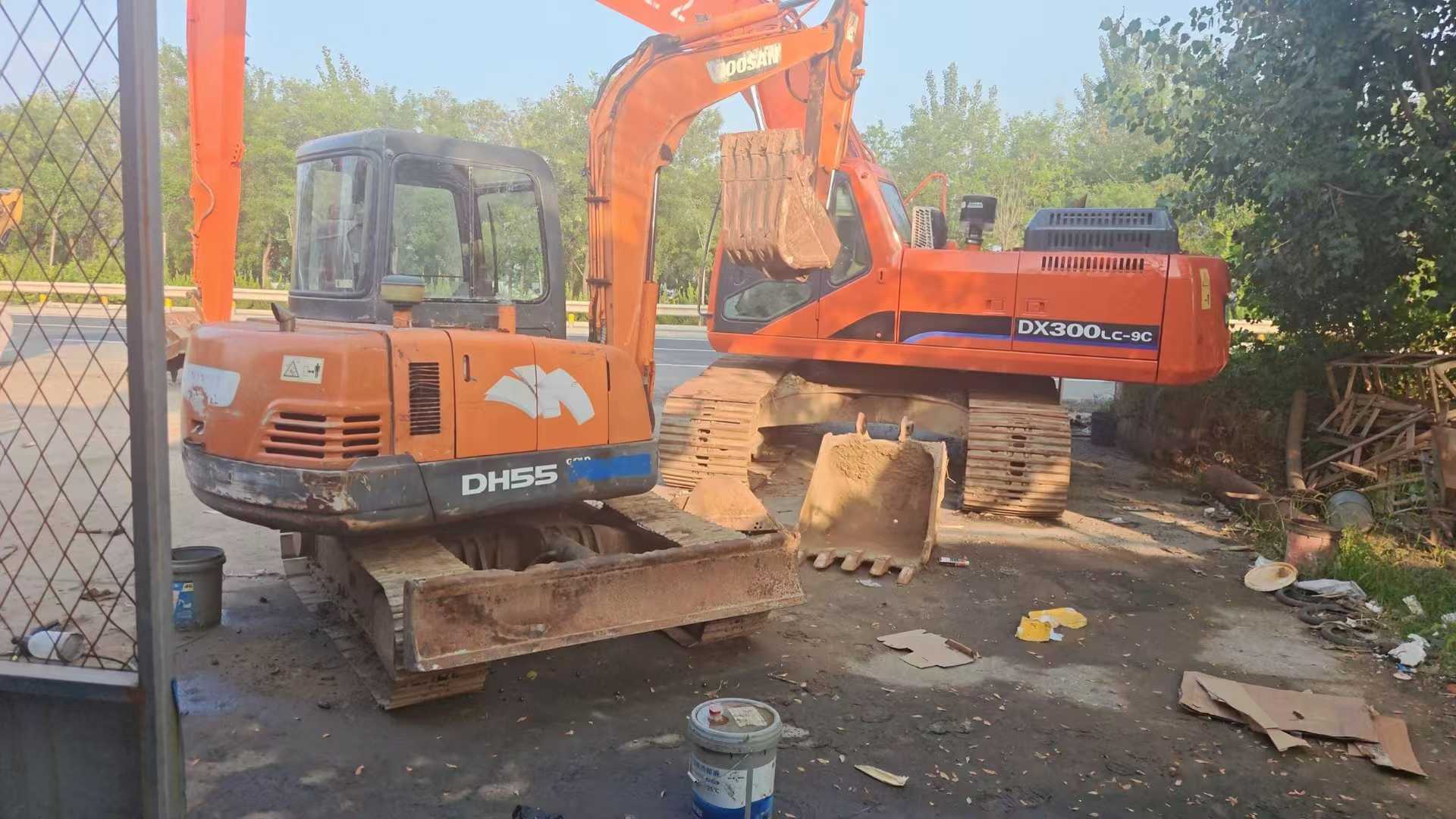 Used Doosan DH55 Excavator 2013 Model / 2