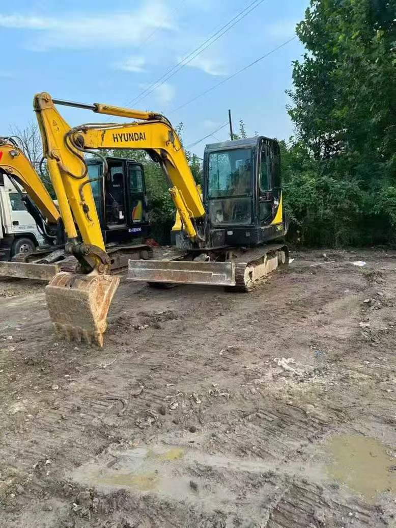 Used Hyundai HX60 Excavator 2014 Model / 2