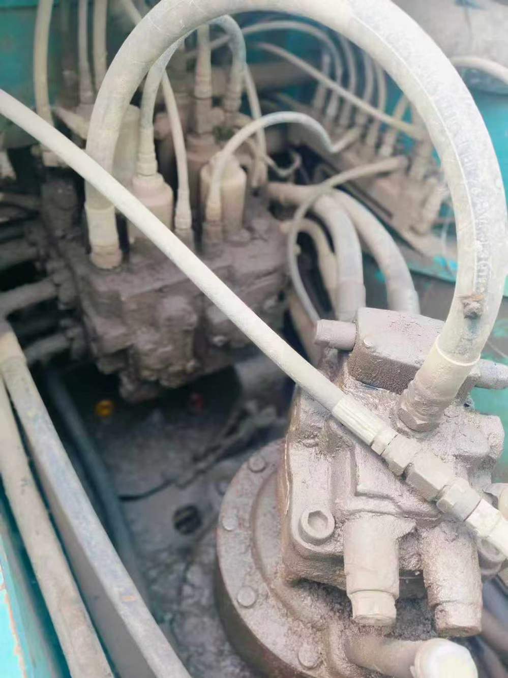 Used Kobelco SK210 Excavator 2016 Model / 6