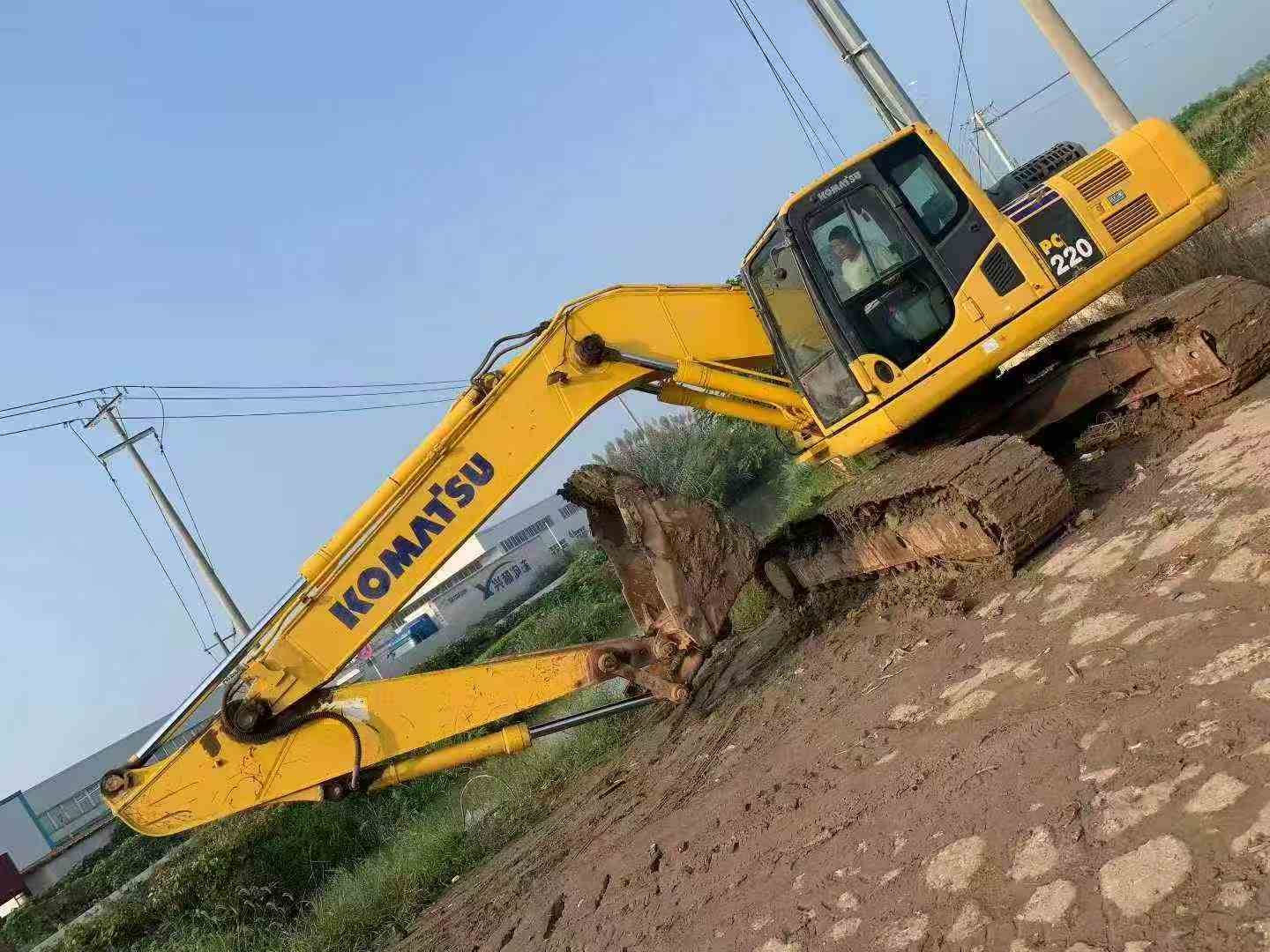 Used Komatsu PC220 Excavator 2016 Model