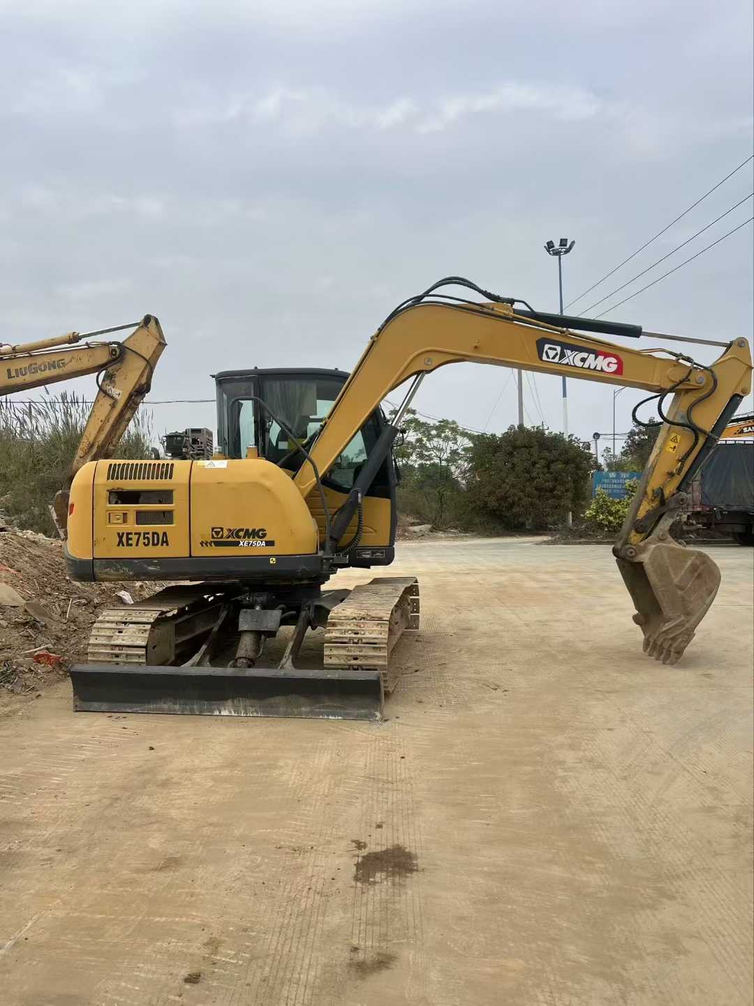 Used XCMG XE75WD Excavator 2018 Model