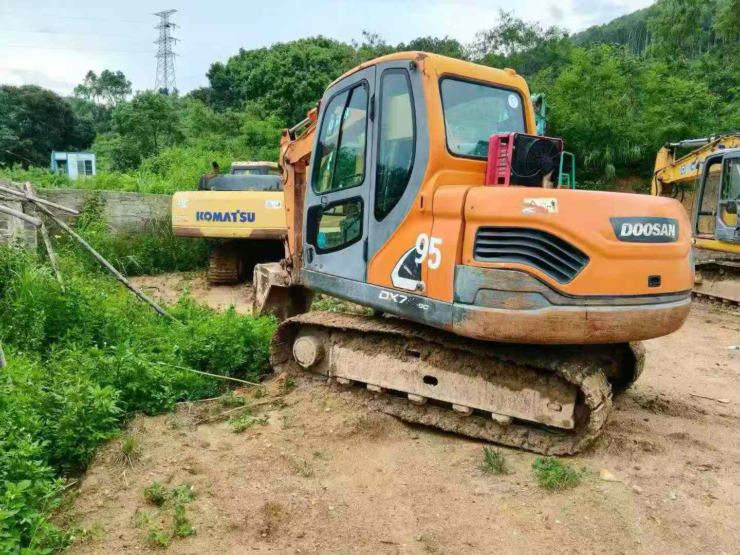 Used Doosan DX75 Excavator 2016 Model / 2
