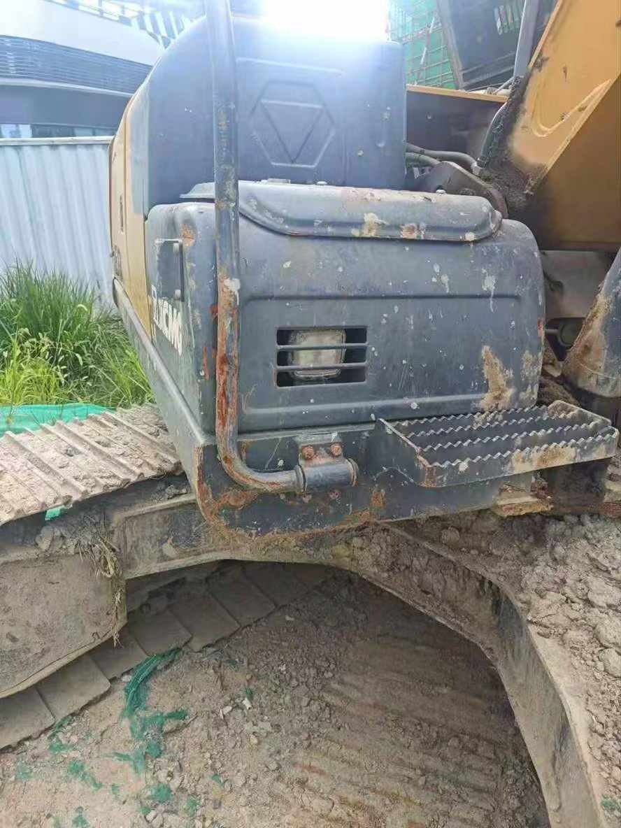 Used XCMG XE15 Excavator 2021 Model / 4