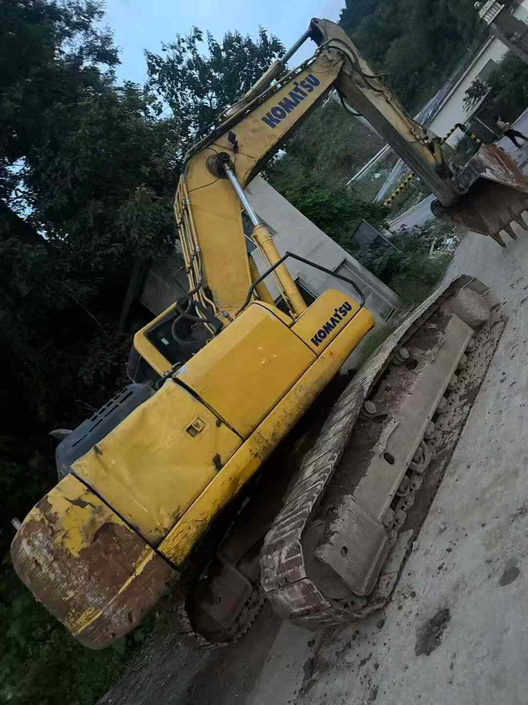 Used Komatsu PC220-8 Excavator 2017 Model