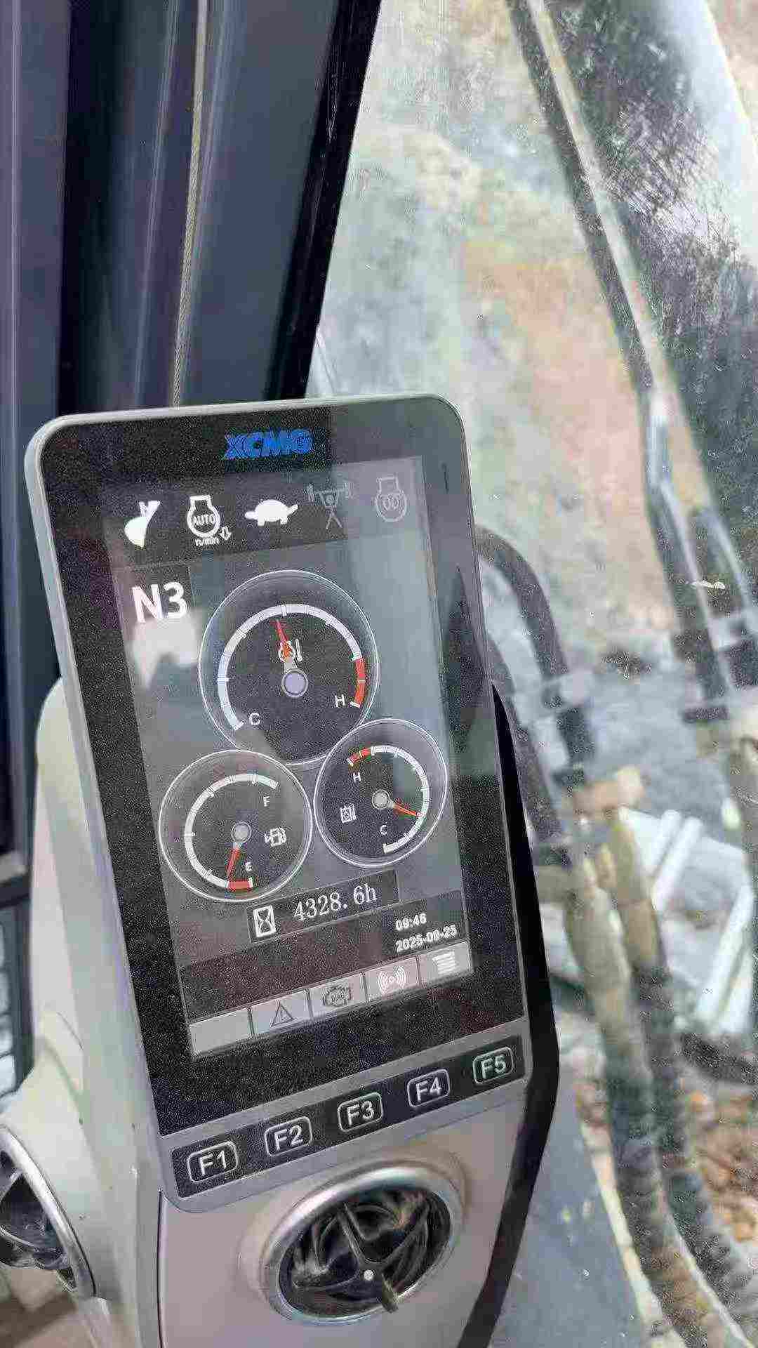 Used XCMG XE80 Excavator 2021 Model / 4