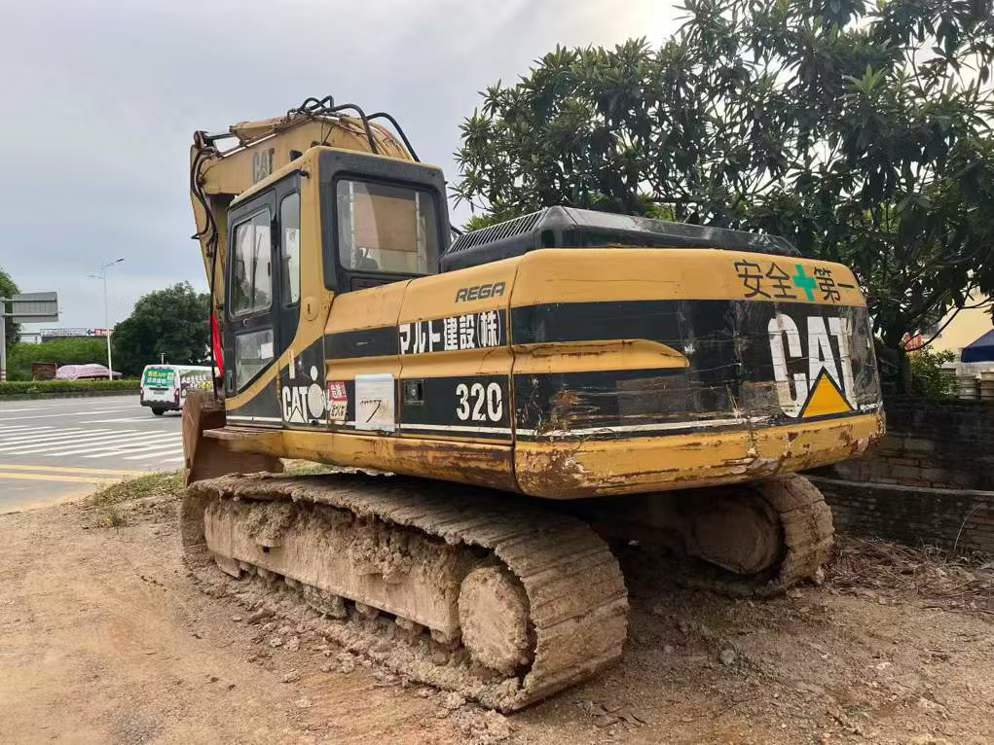 Used Caterpillar 320V2 Excavator 2016 Model