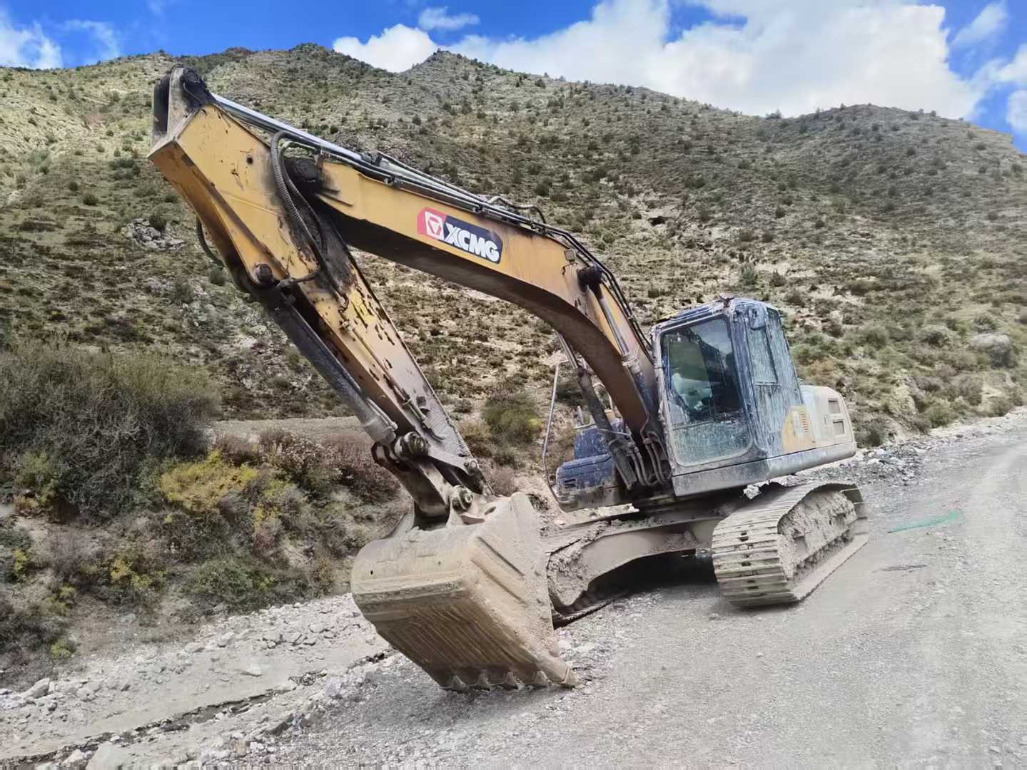 Used XCMG XE215 Excavator 2021 Model