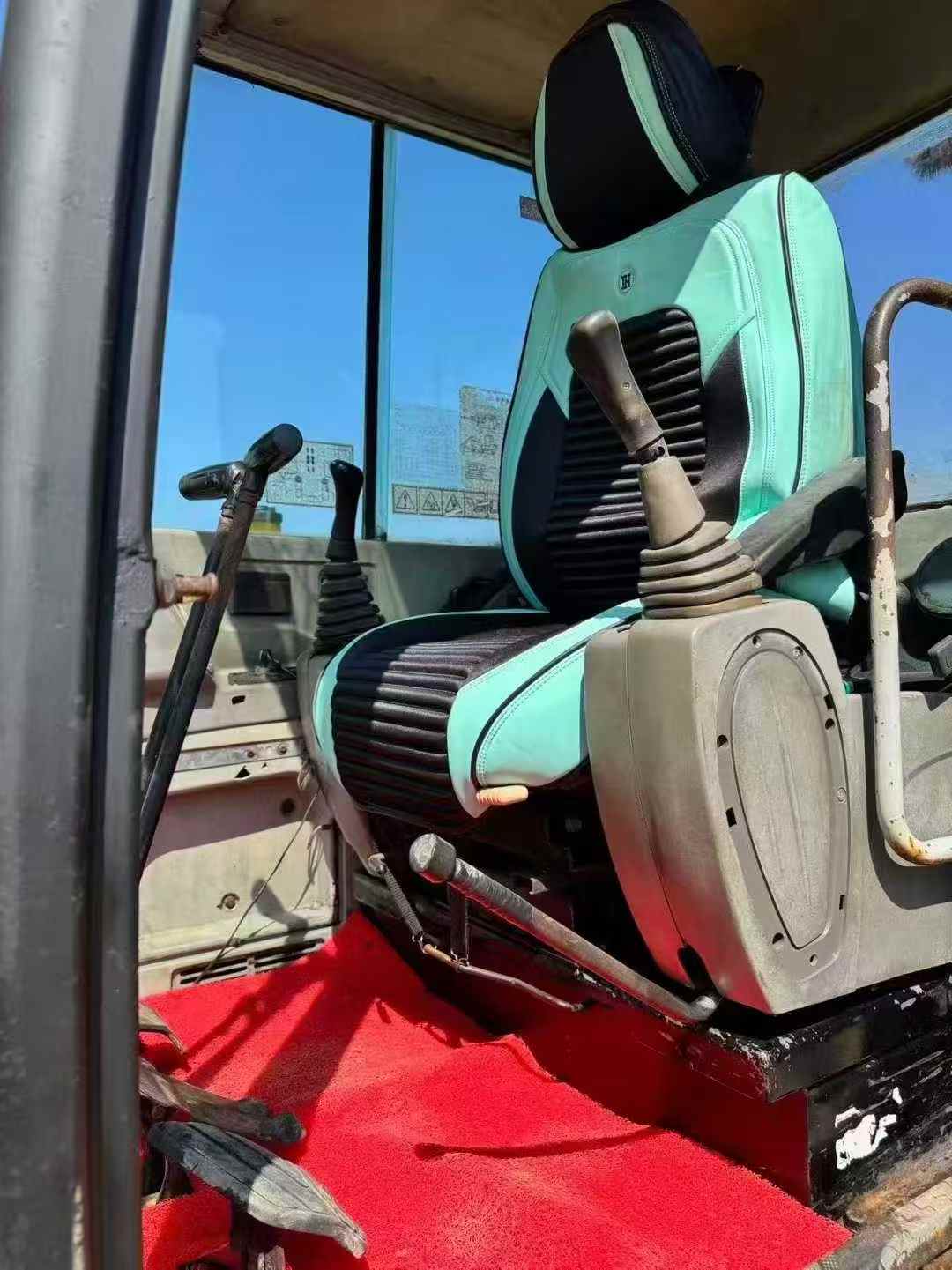 Used Hyundai HX60 Excavator 2016 Model / 3