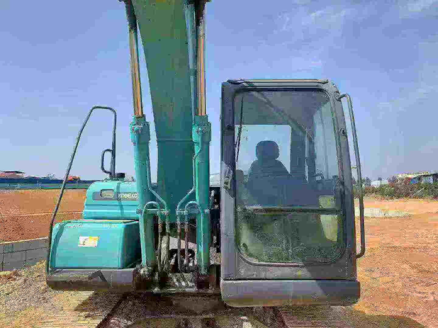 Used Kobelco SK140 Excavator 2014 Model / 8