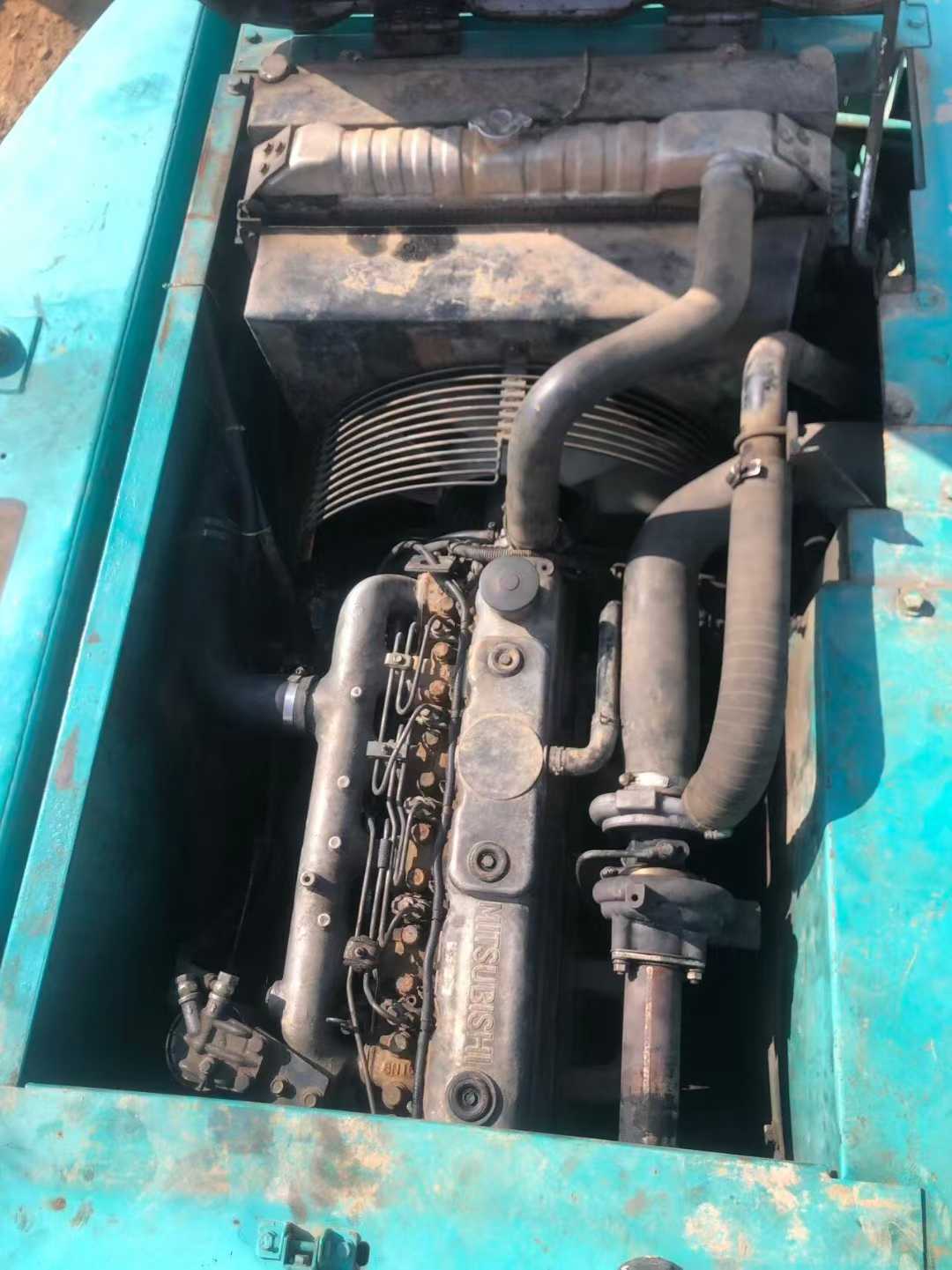 Used Kobelco SK200-6E Excavator 2016 Model / 3