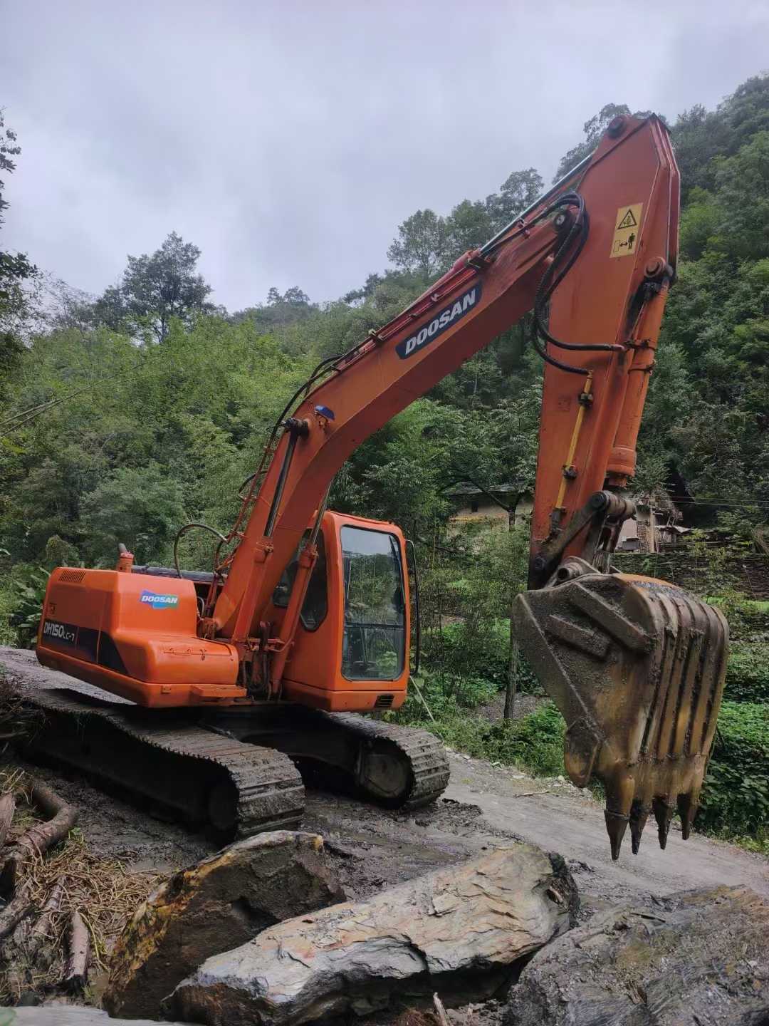 Used Doosan DX15 Excavator 2010 Model / 2