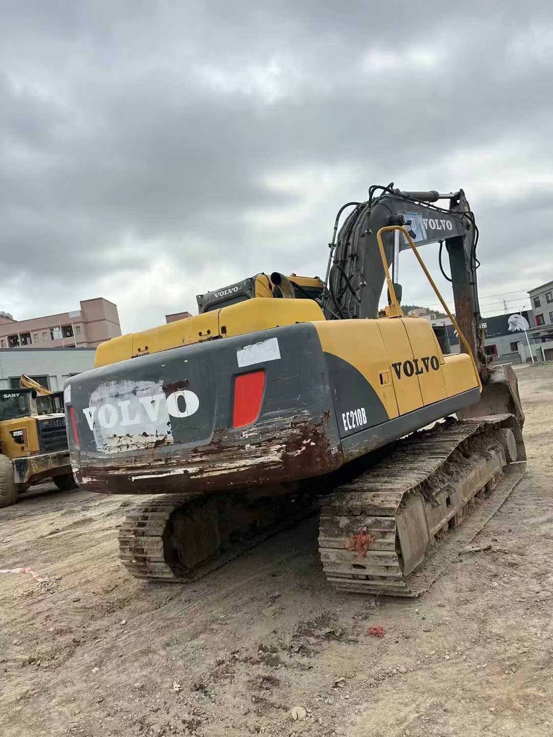 Used Volvo EC140 Excavator 2016 Model / 2