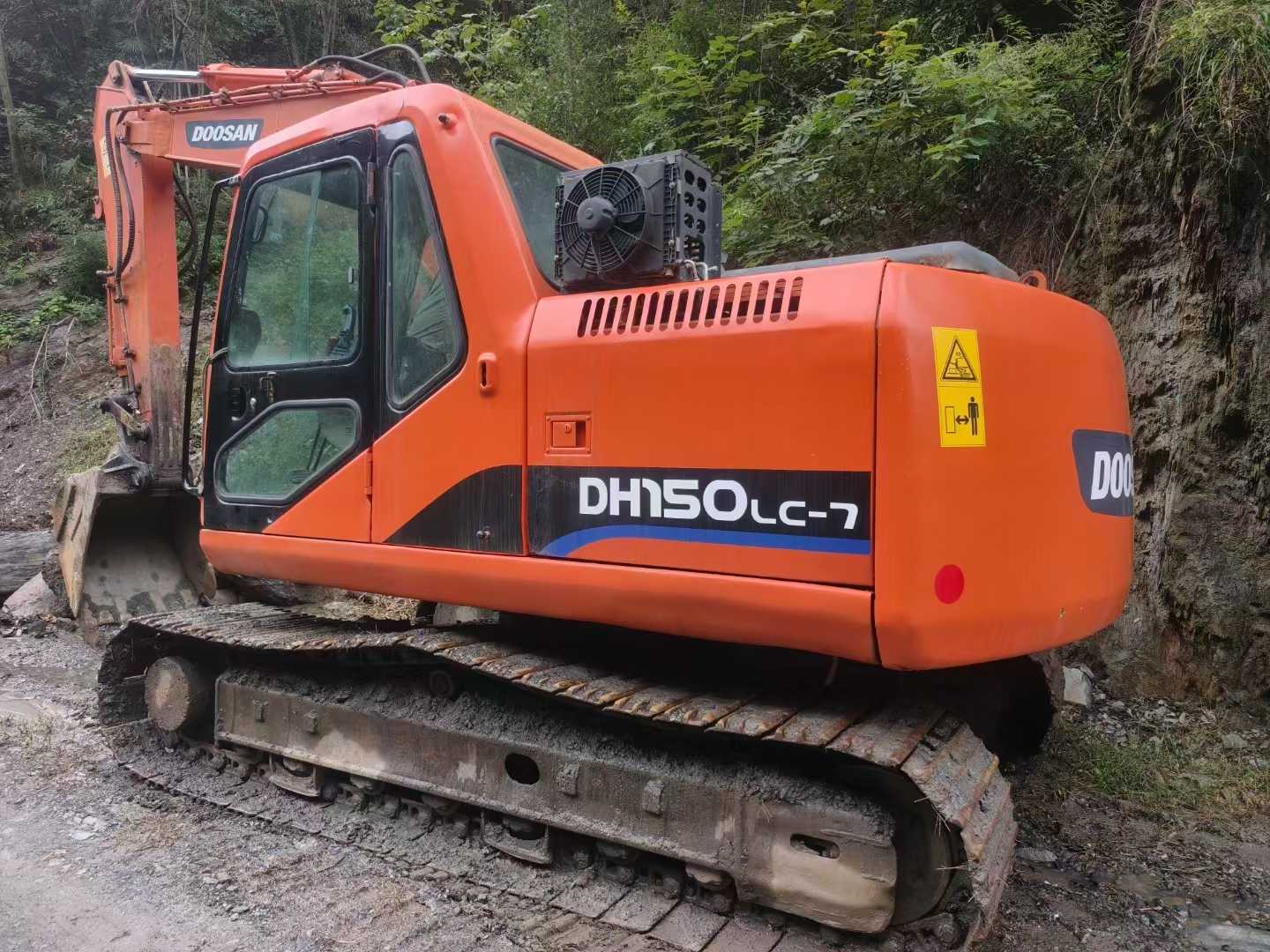 Used Doosan DX15 Excavator 2010 Model / 3