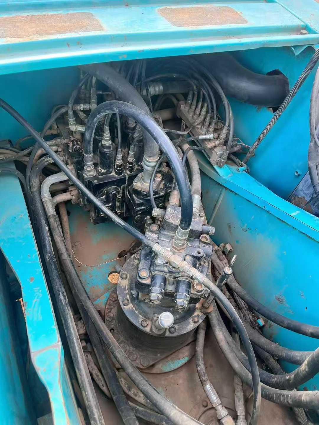 Used Kobelco SK200 Excavator 2016 Model / 6