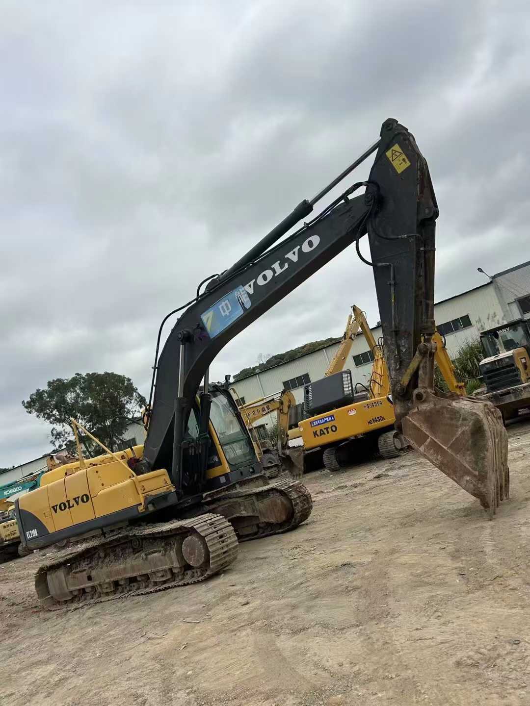 Used Volvo EC140 Excavator 2016 Model / 4