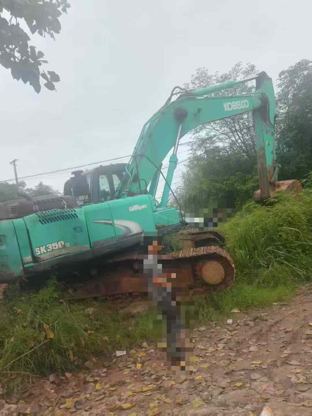 Used Kobelco SK350LC SuperX Excavator 2011 Model / 3