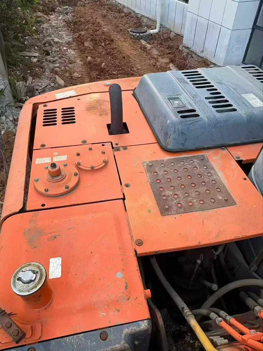 Used Hitachi ZX120 Excavator 2016 Model / 7