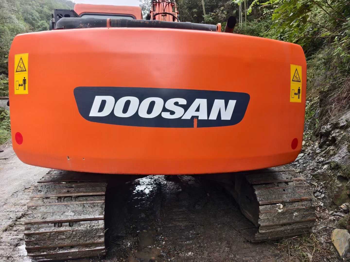 Used Doosan DX15 Excavator 2010 Model / 9