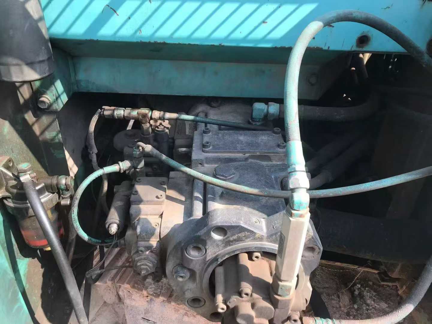 Used Kobelco SK200-6 Excavator 2016 Model / 4