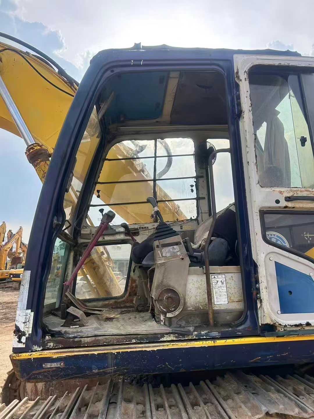 Used Kobelco SK200-3 Excavator 2016 Model / 5