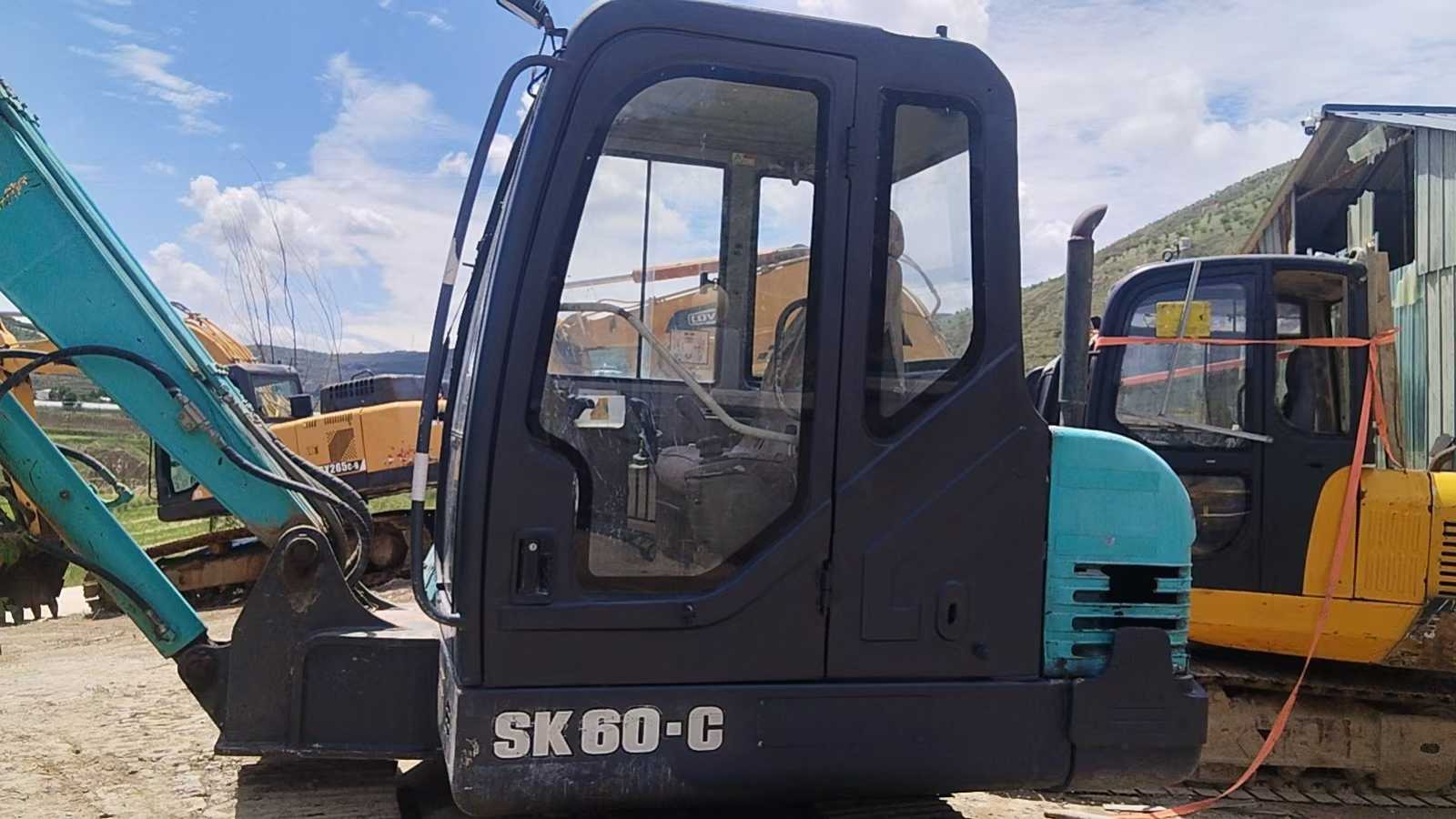 Used Kobelco SK60 Excavator 2014 Model / 6