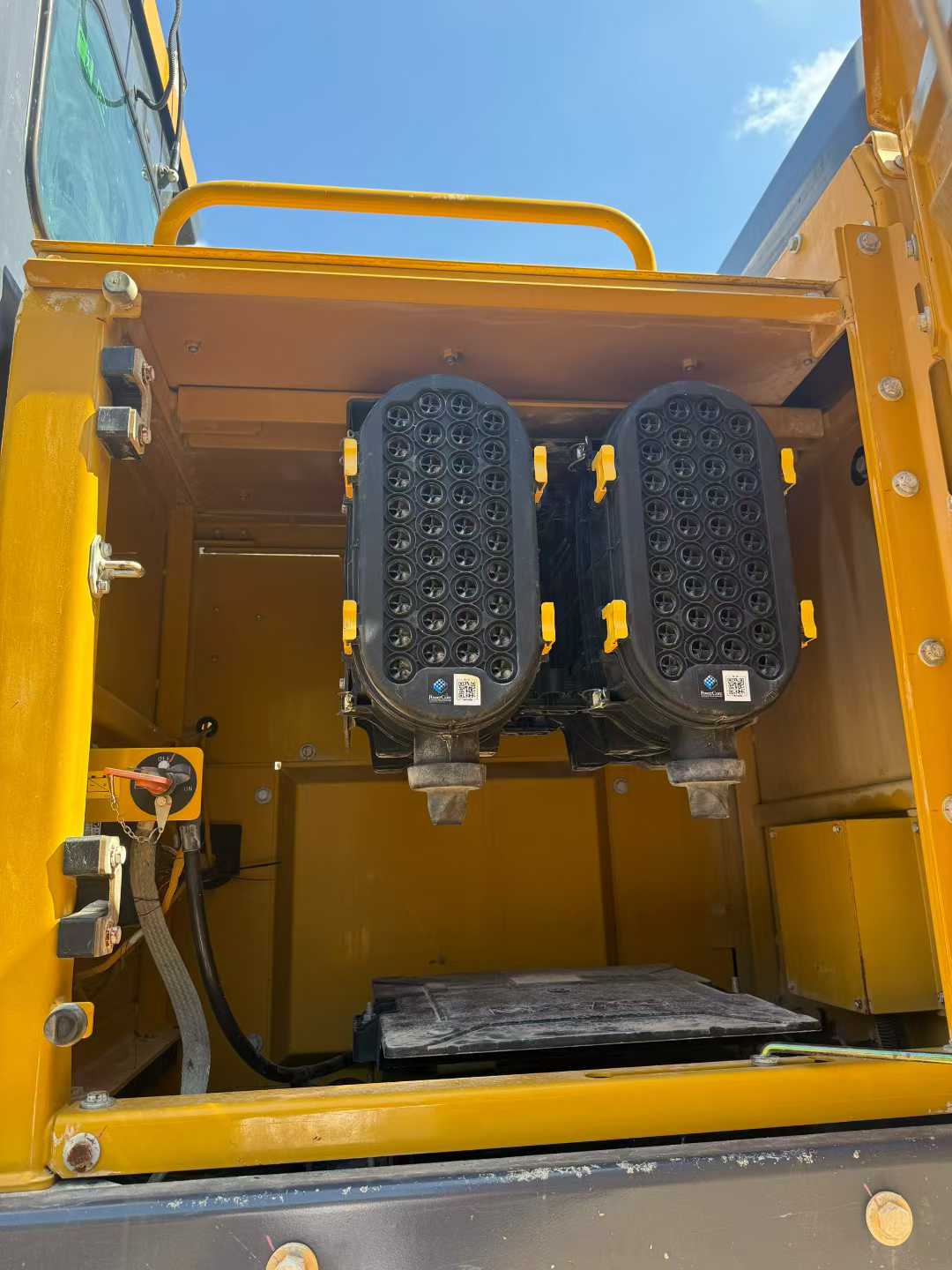 Used XCMG XE80 Excavator 2022 Model / 7