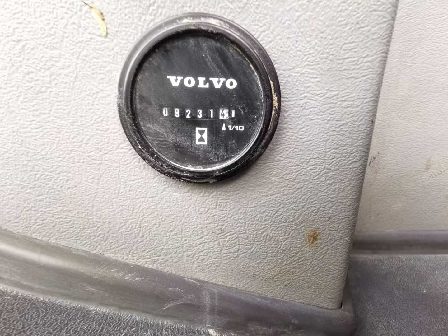 Used Volvo EW50 Excavator 2017 Model / 5