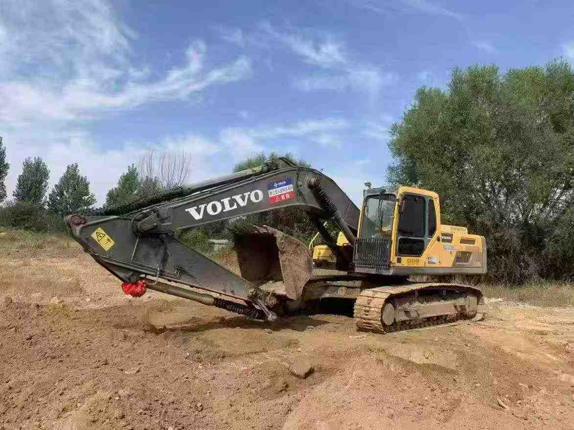 Used Volvo EC240 Excavator 2016 Model