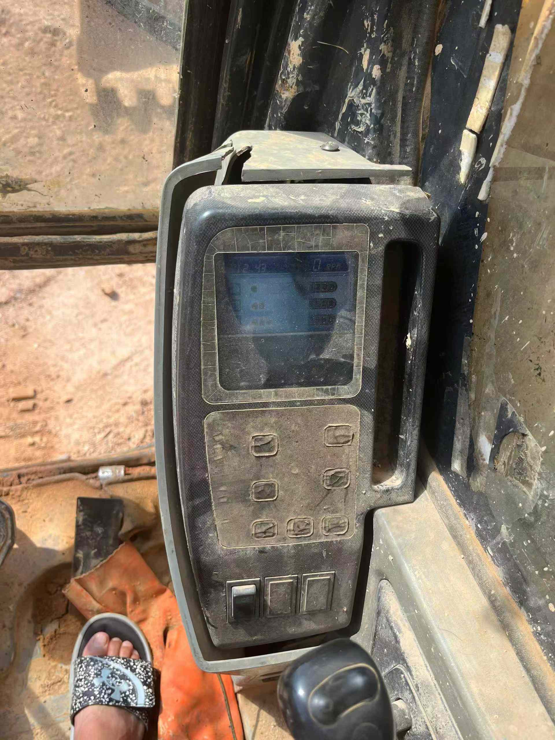 Used Hyundai R215-7 Excavator 2016 Model / 9