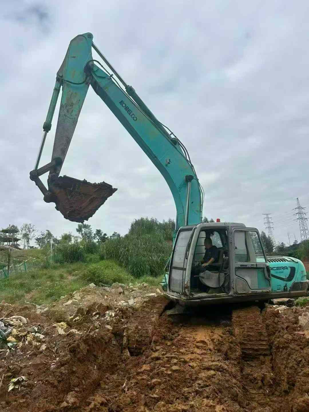 Used Kobelco SK200-5.5 Excavator 2016 Model / 2
