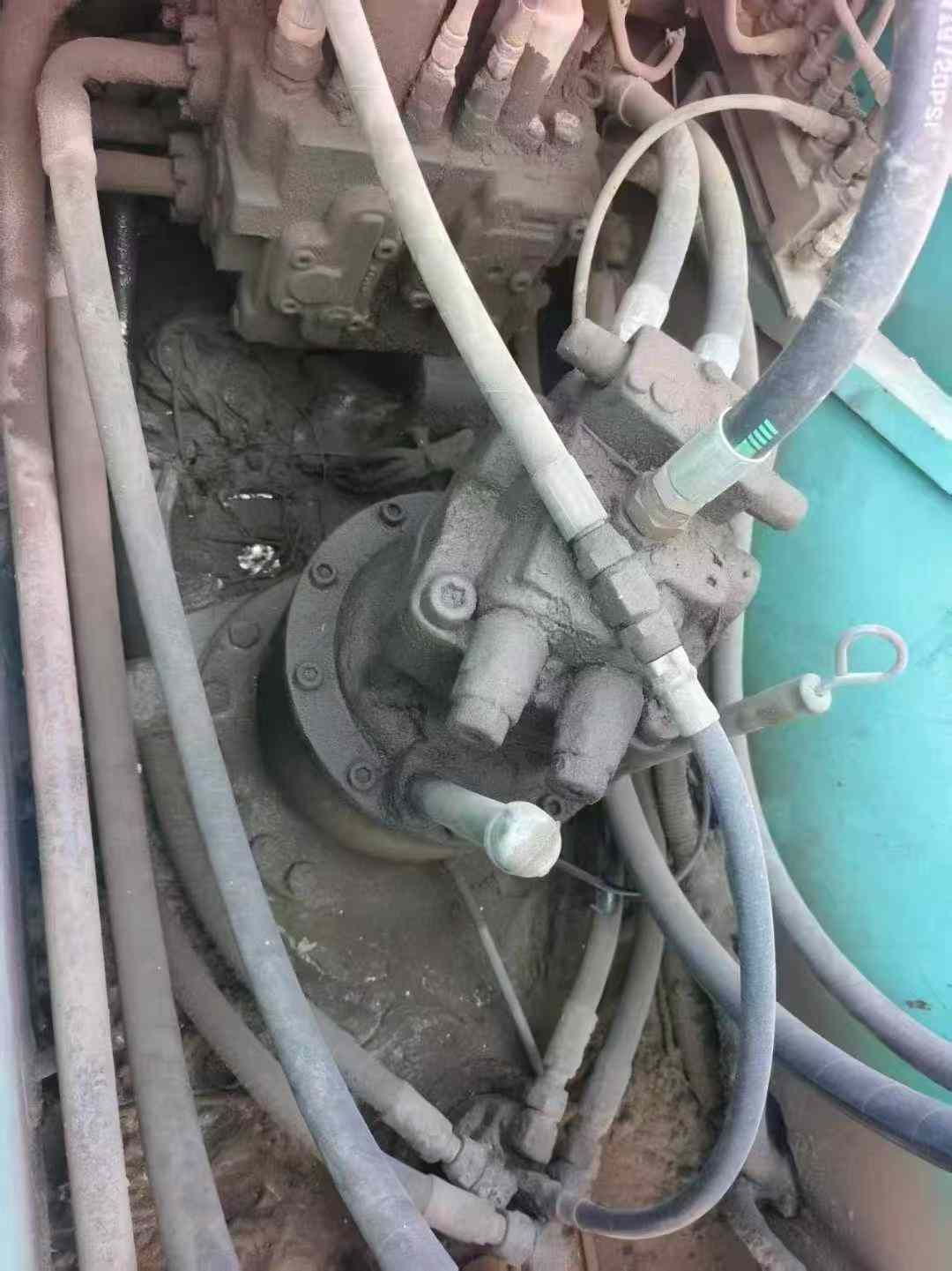 Used Kobelco SK200 Excavator 2016 Model / 6