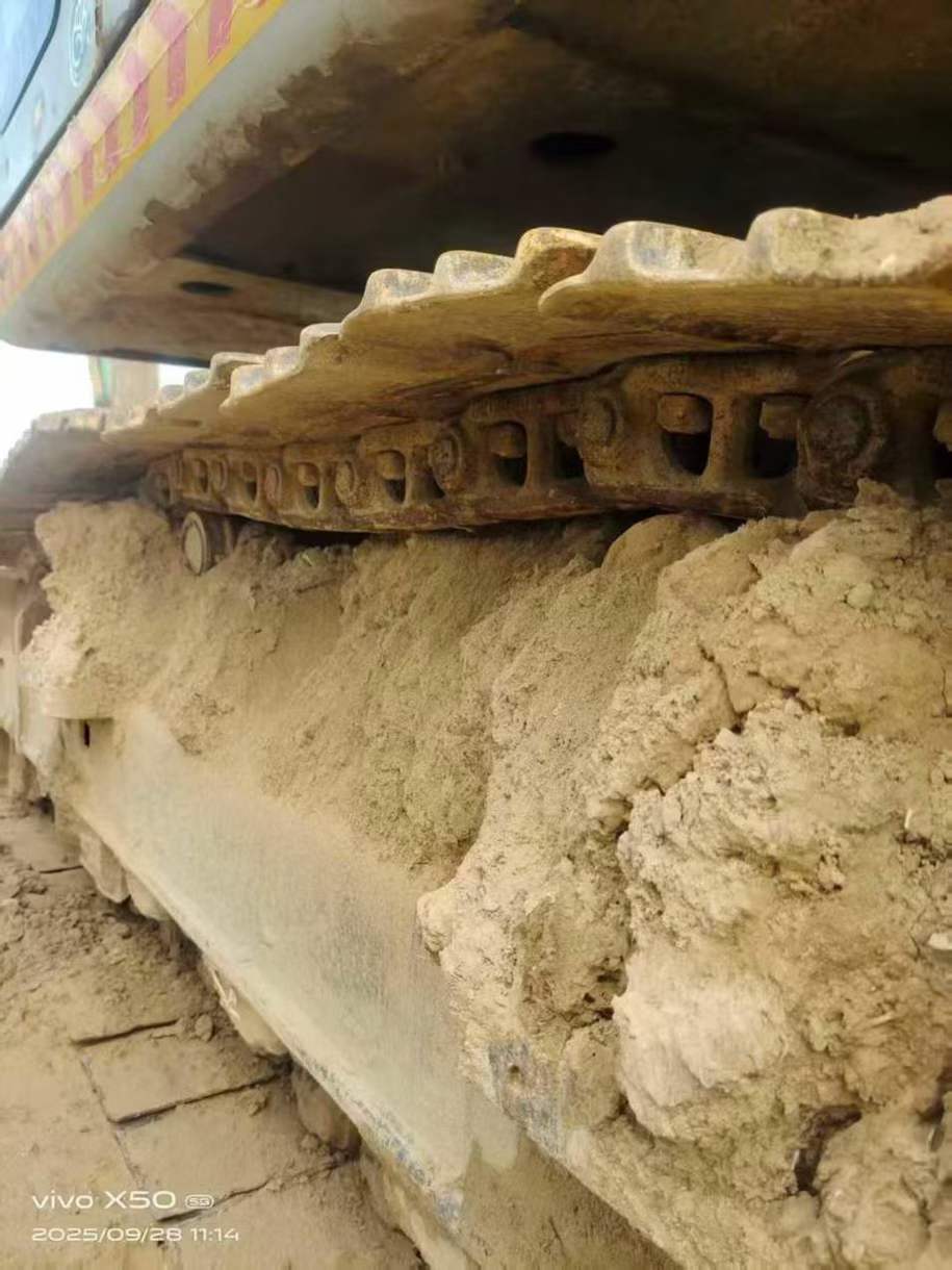 Used Kobelco SK200-6 Excavator 2016 Model / 5