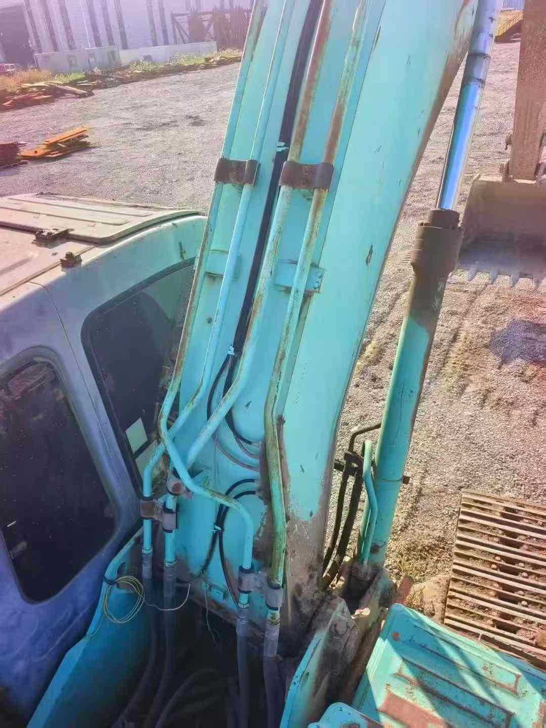 Used Kobelco SK200 Excavator 2016 Model / 9