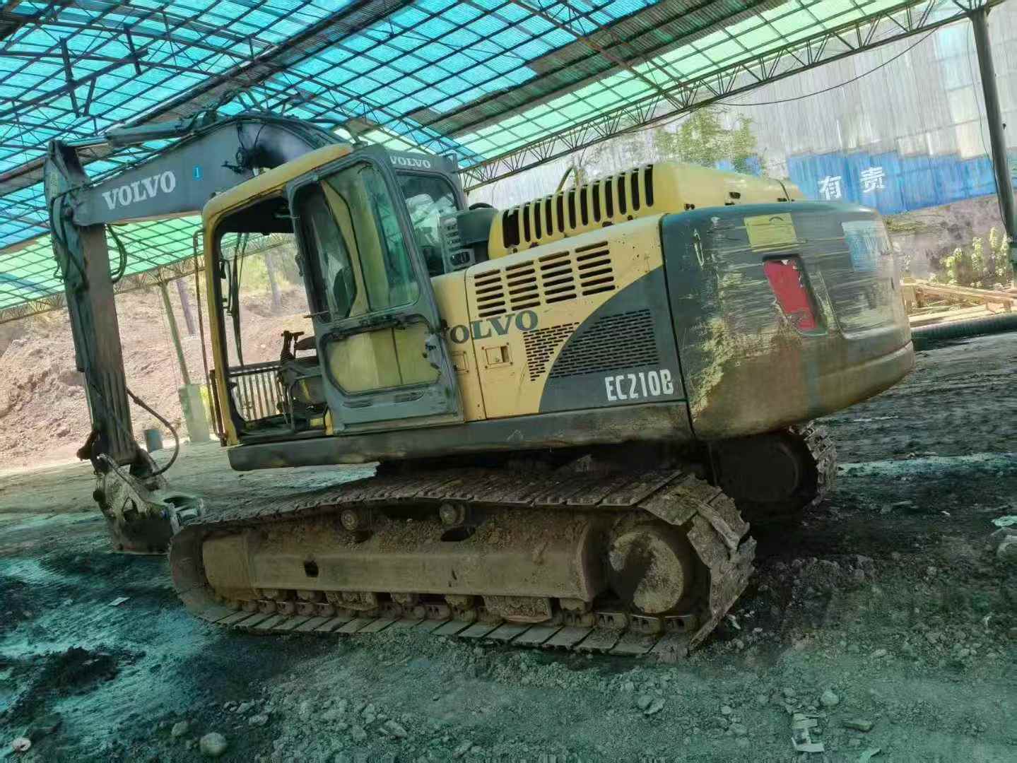 Used Volvo EC210B Excavator 2016 Model / 3