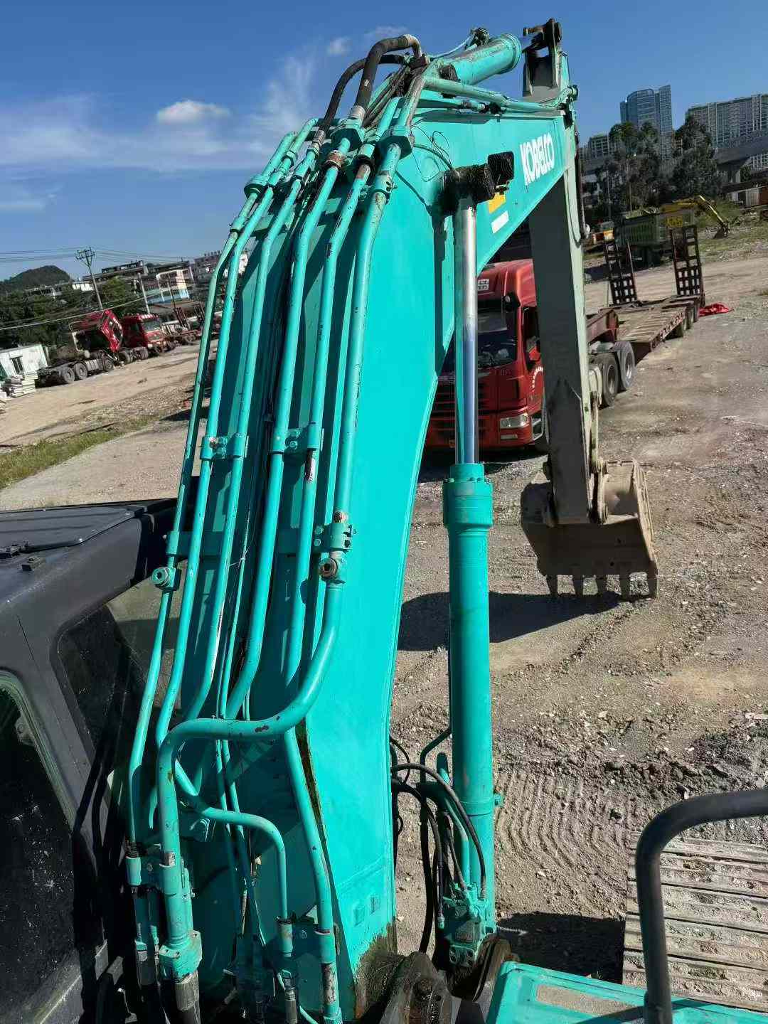 Used Kobelco SK200 Excavator 2016 Model / 5