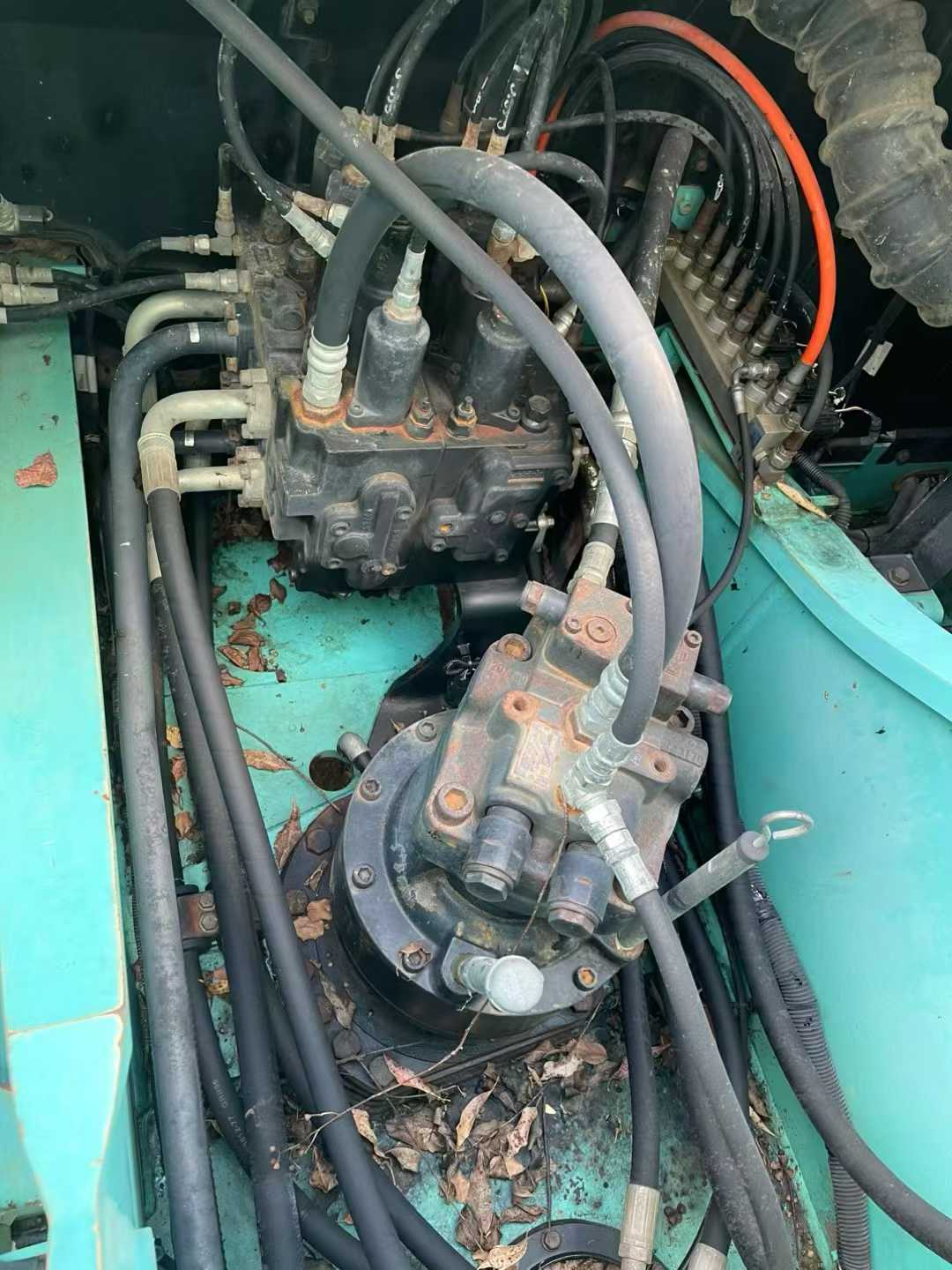 Used Kobelco SK200 Excavator 2016 Model / 8