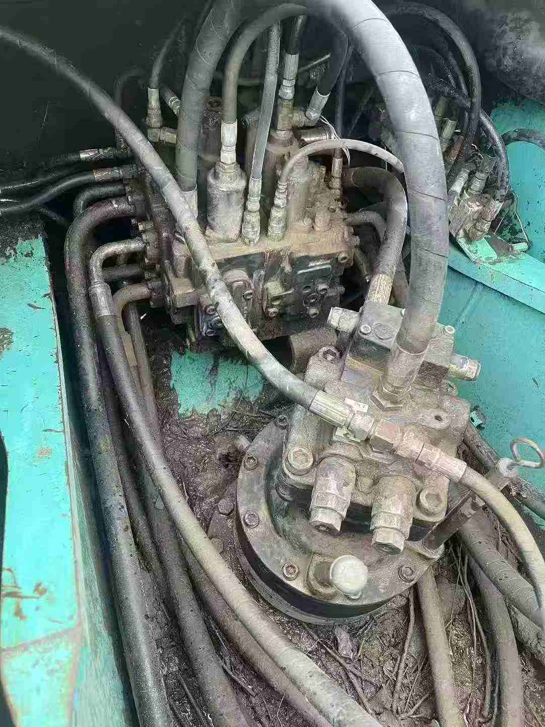 Used Kobelco SK200 Excavator 2016 Model / 5