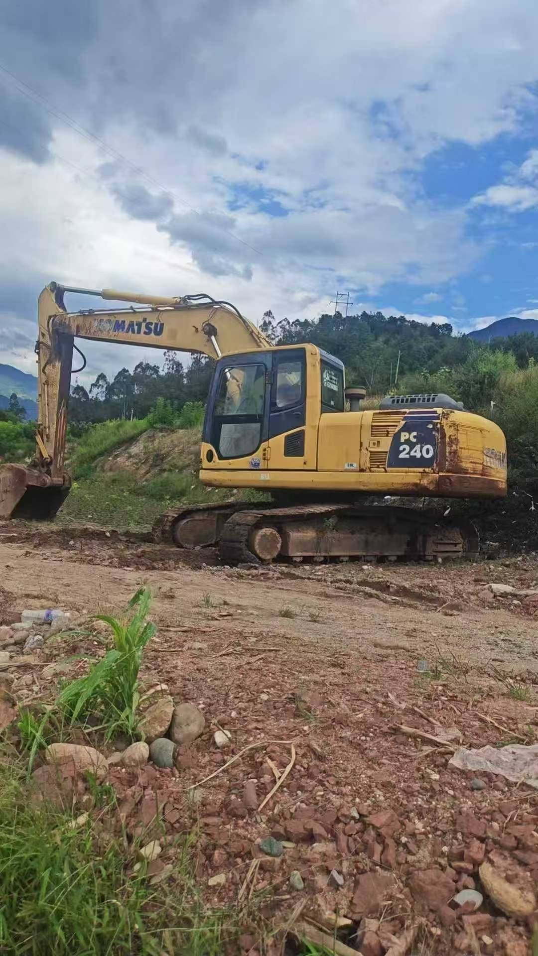 Used Komatsu PC200-8 Excavator 2013 Model