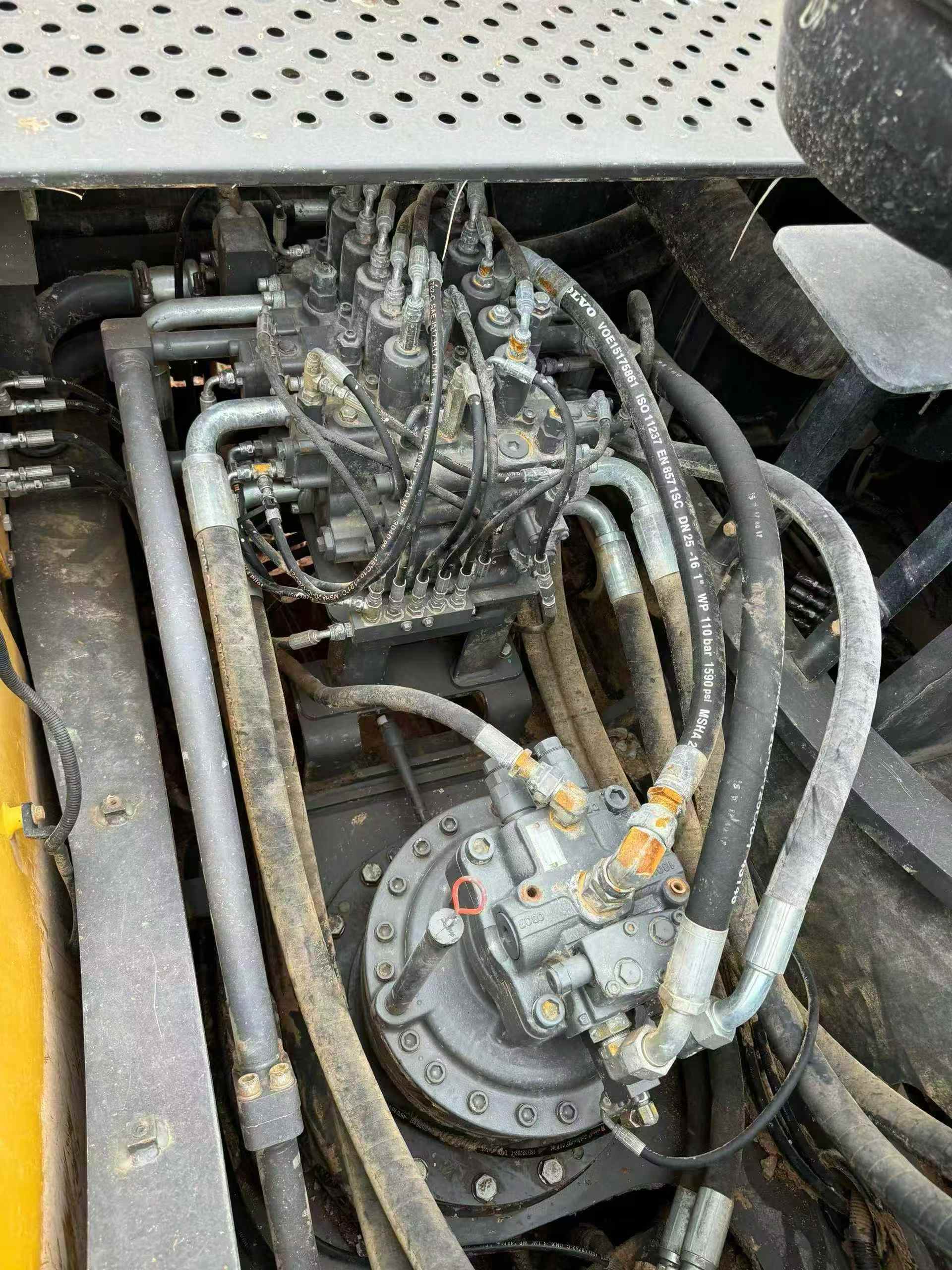 Used Volvo EW50 Excavator 2020 Model / 6