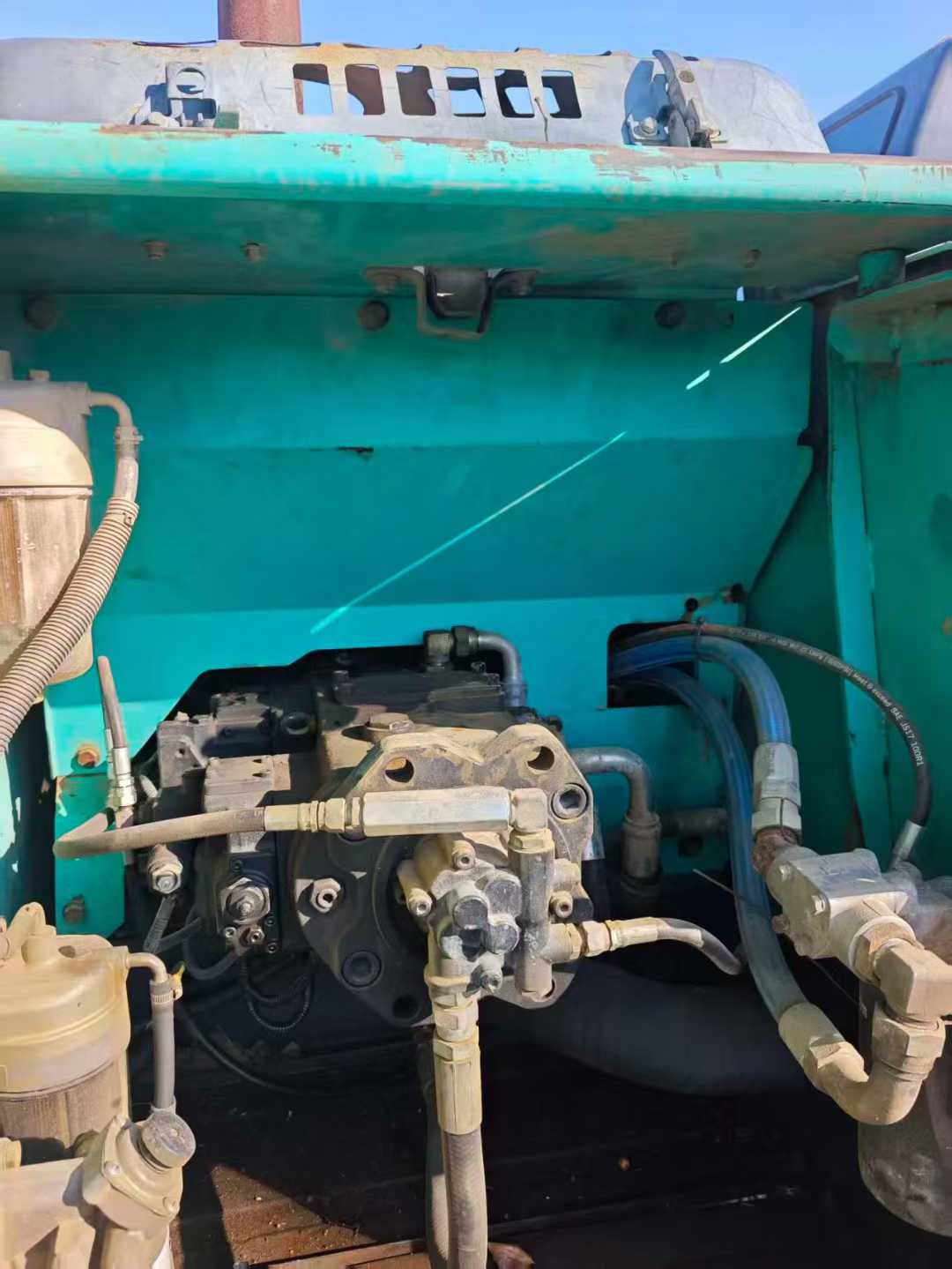 Used Kobelco SK200 Excavator 2013 Model / 2