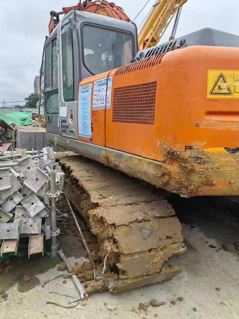 Used Hitachi ZX200-3G Excavator 2016 Model