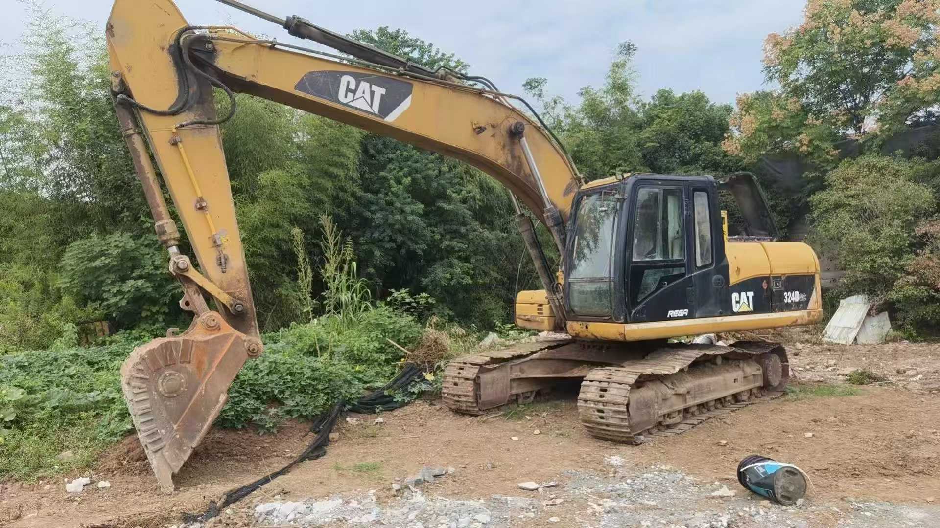 Used Caterpillar CT20 Excavator 2010 Model / 4