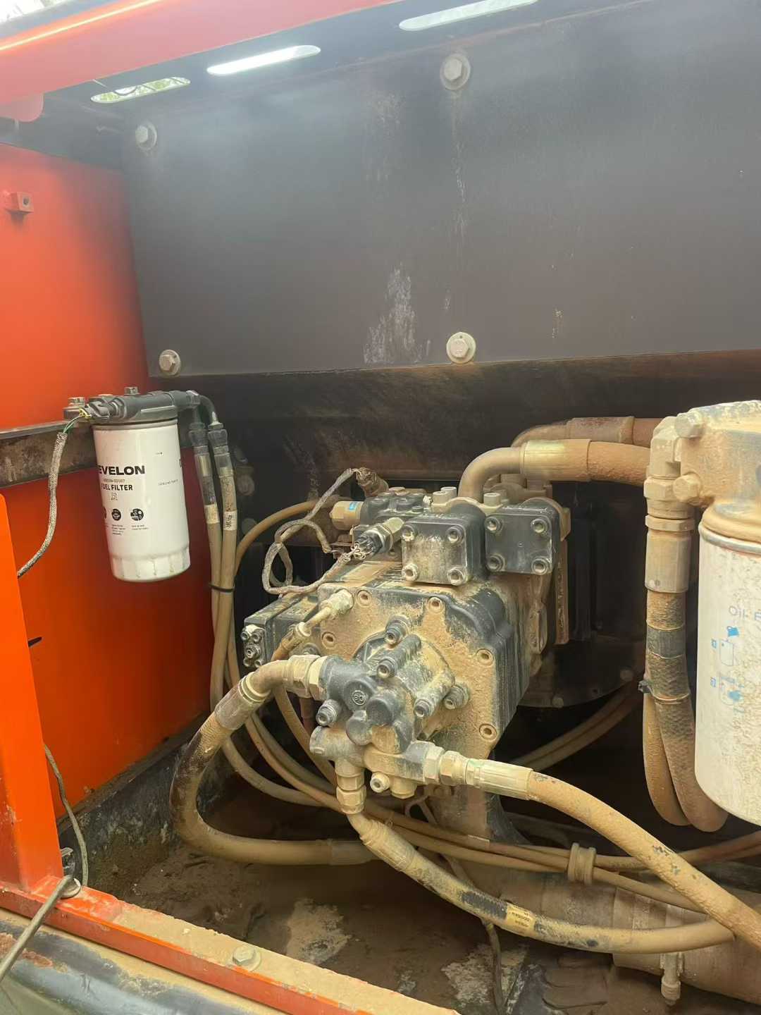 Used Doosan DH220 Excavator 2017 Model / 6