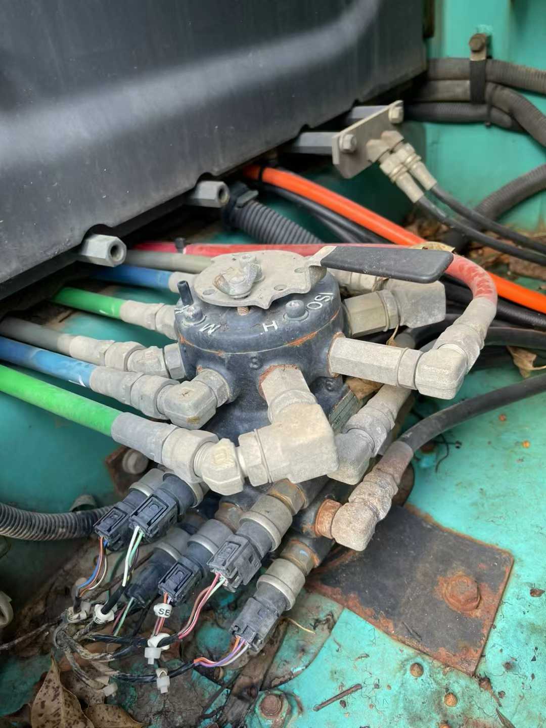 Used Kobelco SK200 Excavator 2016 Model / 3