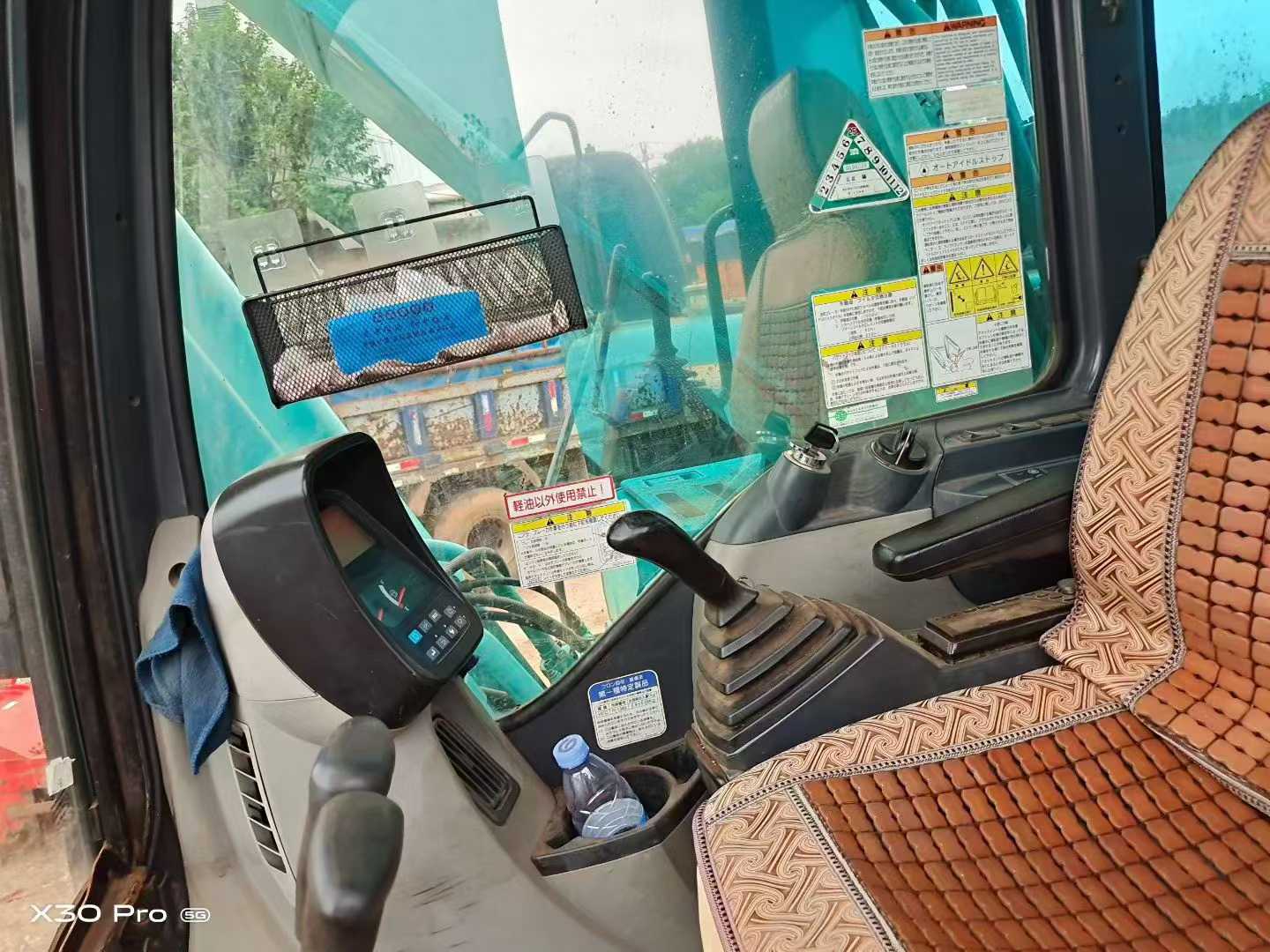 Used Kobelco SK200-11 Excavator 2016 Model / 9