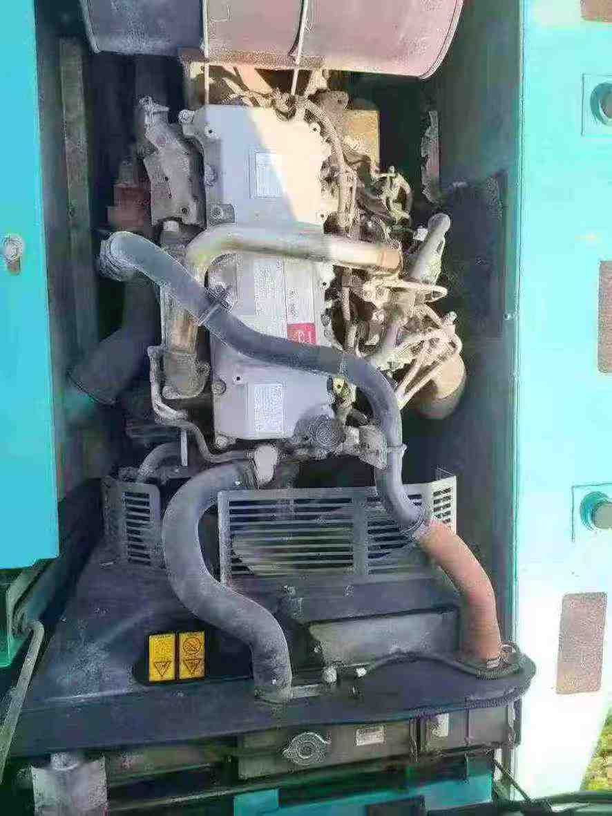 Used Kobelco SK200 Excavator 2016 Model / 3