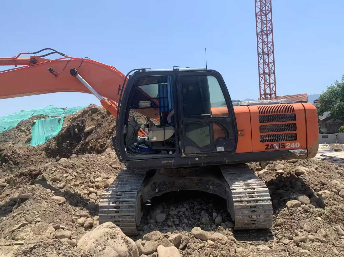Used Hitachi ZAXIS200 Excavator 2014 Model