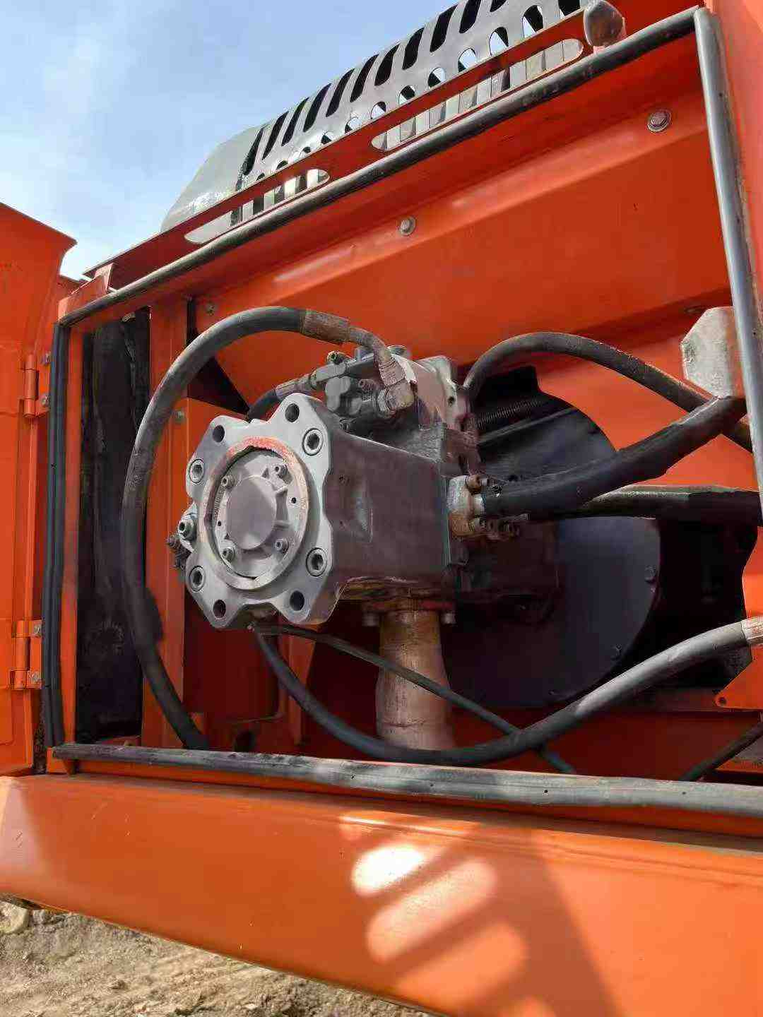 Used Doosan DH70 Excavator 2016 Model / 8