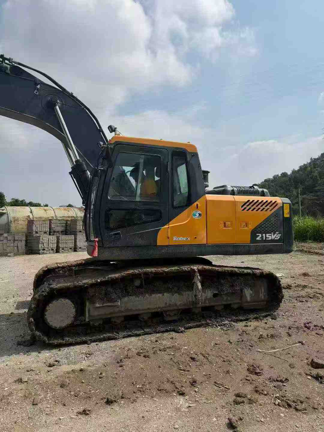 Used Hyundai R215VS Excavator 2022 Model / 3